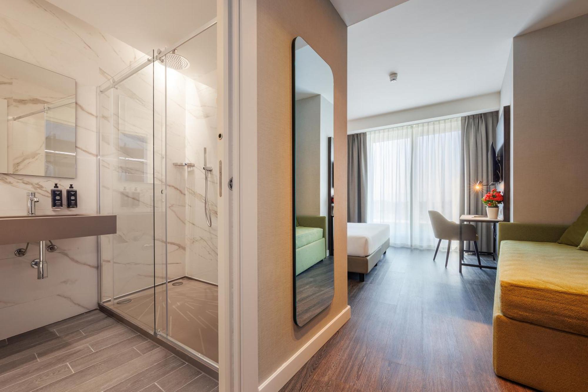 Ih Hotels Milano Centrale Екстер'єр фото