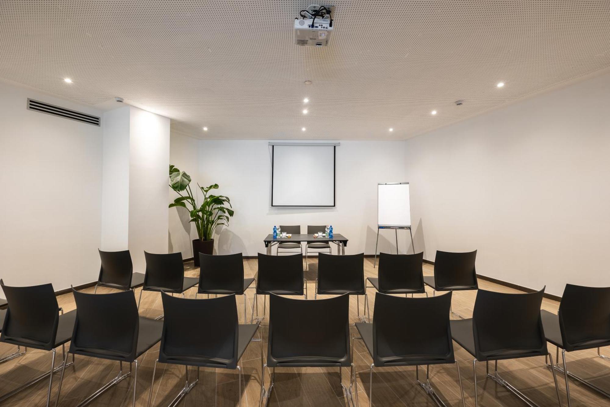 Ih Hotels Milano Centrale Екстер'єр фото
